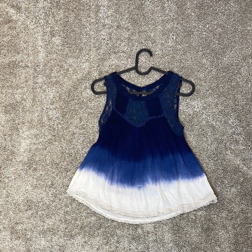 Blue ombre top